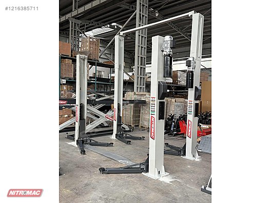 Machinery / Industrial / Industrial Machines / Automotive