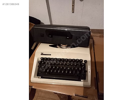 İkinci El ve Sıfır Alışveriş / Antika / Makine / Antika Daktilo