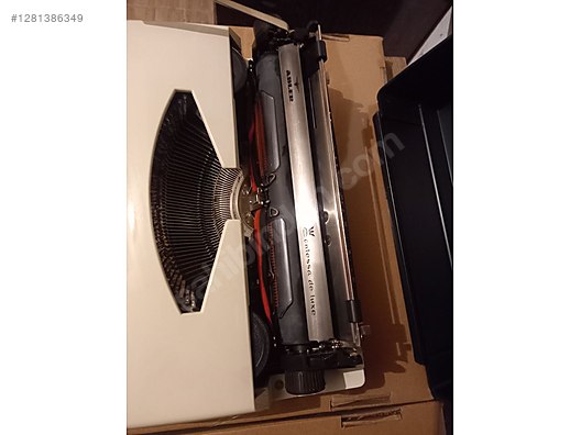 İkinci El ve Sıfır Alışveriş / Antika / Makine / Antika Daktilo