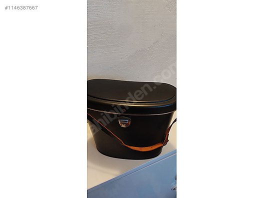 Used & Brand New Items / Cameras & Photographic Equipment / Binoculars