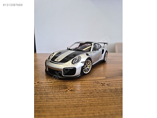 Autoart Diecast Model 1:18 Porsche Araba - 1313387669