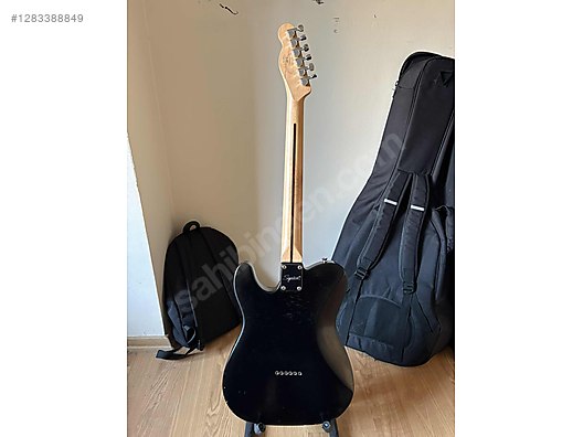 Squier Elektro Gitar