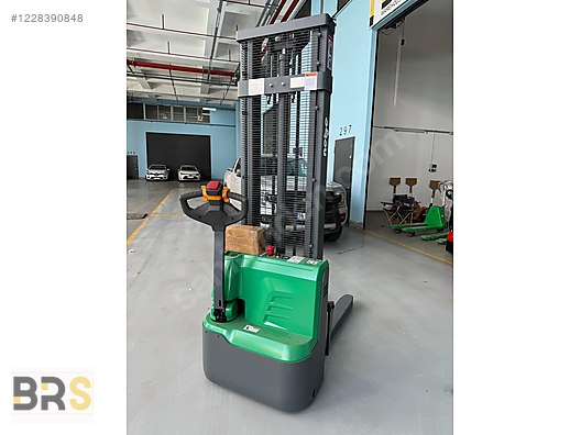 İş Makineleri & Sanayi / Sanayi / Taşıma & İstifleme / İstif Makineleri