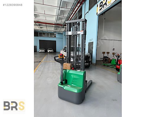 İş Makineleri & Sanayi / Sanayi / Taşıma & İstifleme / İstif Makineleri