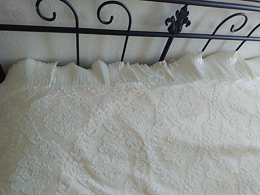 Used & Brand New Items / Home Decor / Home Textiles / Bedspread