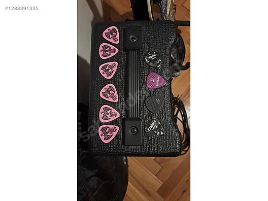 İkinci El ve Sıfır Alışveriş / Müzik / Müzik Aletleri / Telli Çalgılar / Gitar / Elektro