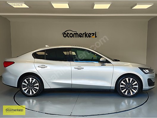 OTOMERKEZİ'NDE 0.79 İLE 12 AY KREDİ - K.KARTI 12 TAKSİT- FOCUS