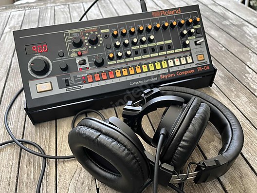 Roland tr deals 08 boutique