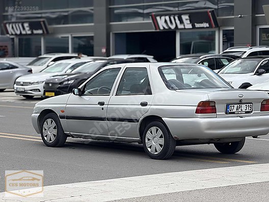 Vasıta / Otomobil / Ford / Escort / 1.8 / CLX