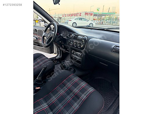 Vasıta / Otomobil / Ford / Escort / 1.8 / CLX