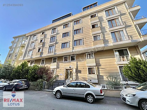 KÜÇÜKBAKKALKÖY'DE METROYA YAKIN 2+1 SATILIK DAİRE