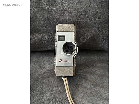 1950s Vintage Revere Eight Kurmalı Film Kamerası (Koleksiyon) on