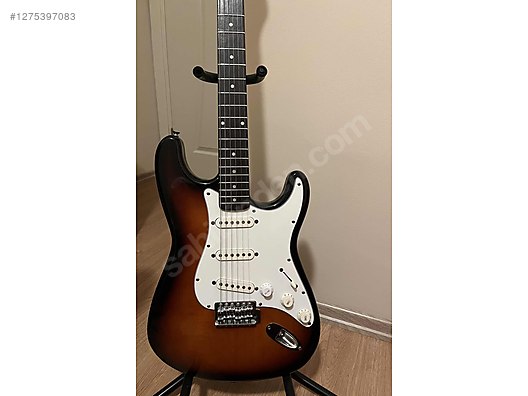 Squier Elektro Gitar
