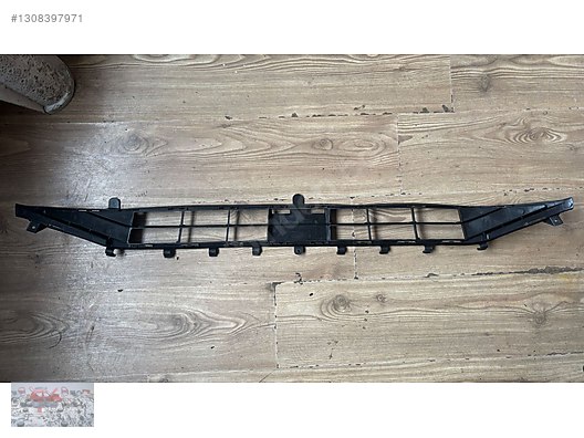 F様オーダー Jx7b17k945a4 Ford Focus 18-21 Ön Tampon Alt Panjuru alt ızgara