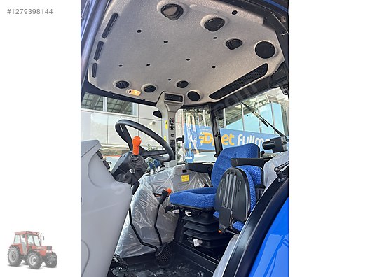 Machinery / Agricultural Machines / Tractors / New Holland / TD5.110