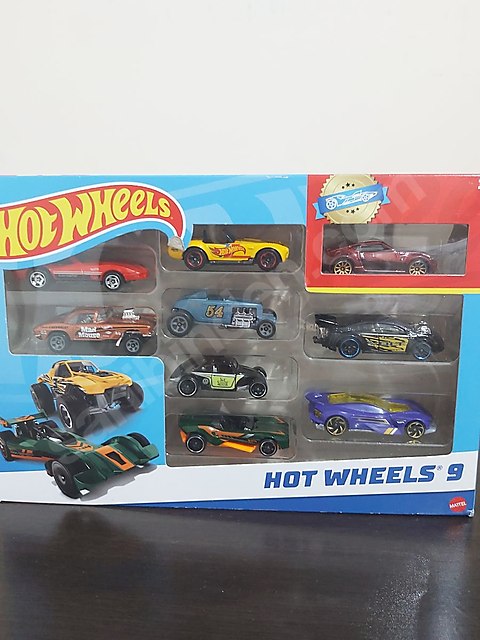 hotwhells 9 lu araba seti kapalı kutudadır sıfır ürün