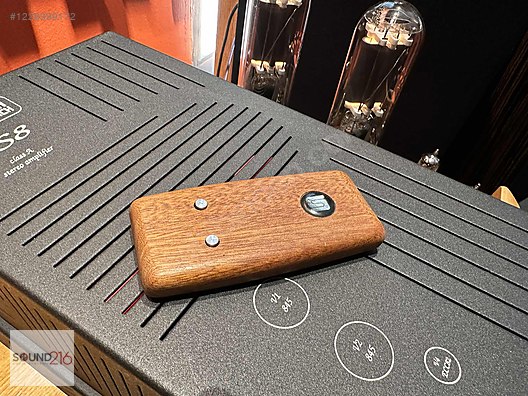 Lamba Çıkışlı Unison Research Amfi