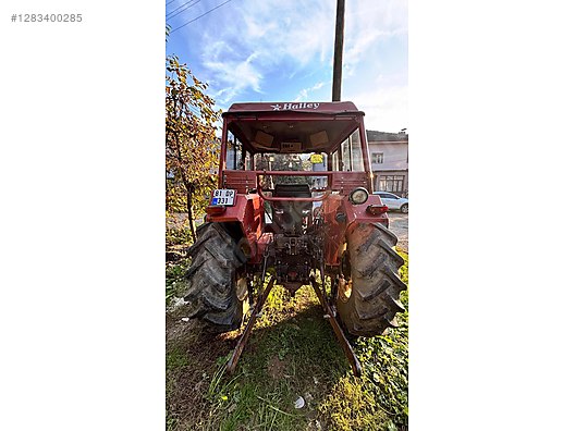 Machinery / Agricultural Machines / Tractors / New Holland / 54C