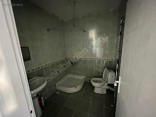 Kurtköy merkezde geniş teraslı 2+1 çatı katı