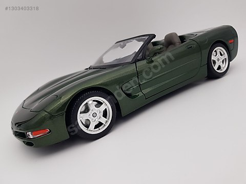 ミニカー UT CHEVROLET CORVETTE 1998 1/18 1/18 die-cast Chevrolet Corvette Convertible 1998 made in italy on