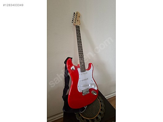 Squier Elektro Gitar