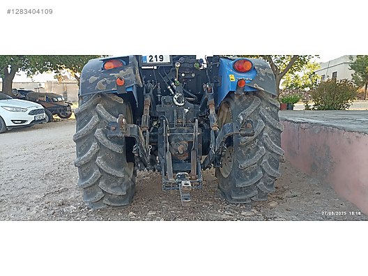 Machinery / Agricultural Machines / Tractors / New Holland / TD4.65B