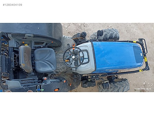 Machinery / Agricultural Machines / Tractors / New Holland / TD4.65B