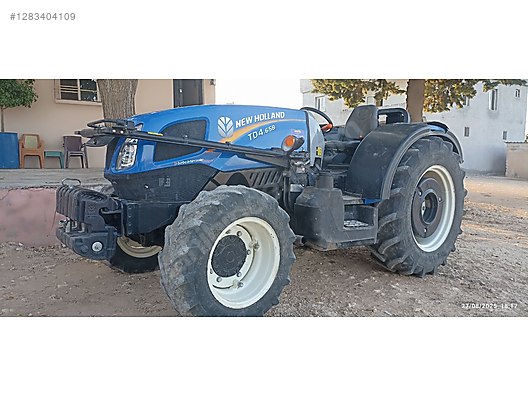 Machinery / Agricultural Machines / Tractors / New Holland / TD4.65B