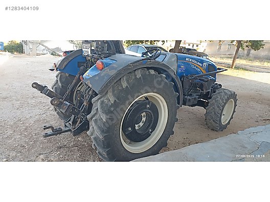 Machinery / Agricultural Machines / Tractors / New Holland / TD4.65B