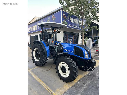 Machinery / Agricultural Machines / Tractors / New Holland / TT60 Classic