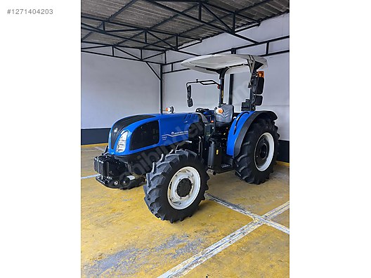 Machinery / Agricultural Machines / Tractors / New Holland / TT60 Classic