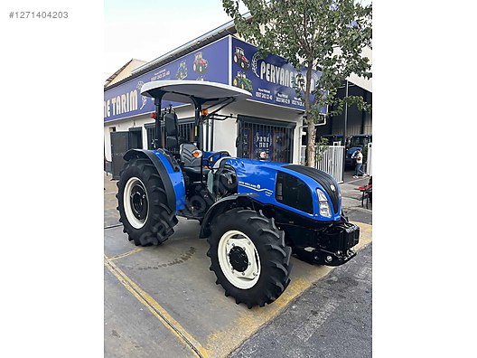Machinery / Agricultural Machines / Tractors / New Holland / TT60 Classic