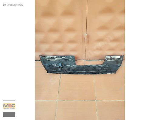 VOLVO XC60 ARKA TAMPON ALT TUTUCU DİFÜZÖR 32136221 - İlan ve ...