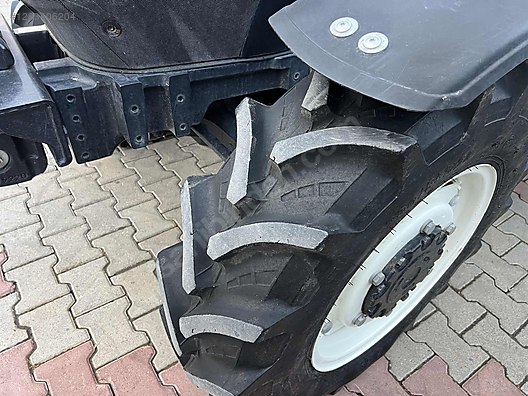 Machinery / Agricultural Machines / Tractors / New Holland / TT4.50