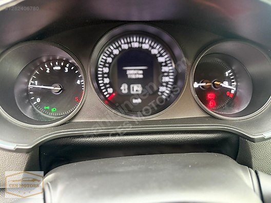 Vasıta / Otomobil / Renault / Megane / 1.5 dCi / Touch