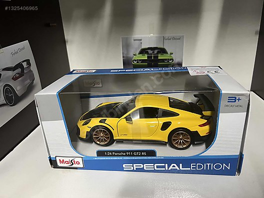 Maisto Diecast Model 1:24 Porsche Araba - 1325406965