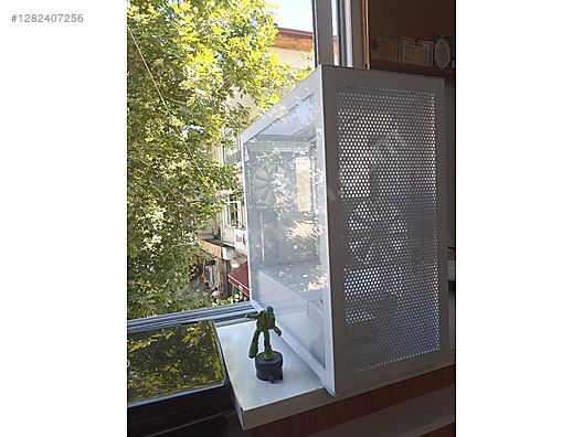 Used & Brand New Items / Computers / Desktops / Desktop Components / Cases