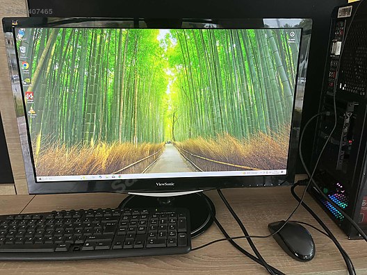 Used & Brand New Items / Computers / Monitors / LED & LCD Monitör