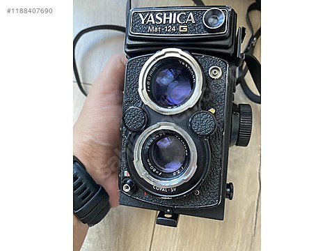 フィルムカメラ Yashica Mat 124G 6x6 TLR Medium Format Medium Format / TLR (Twin Lens Reflex) / Yashica Mat-124G TLR Film