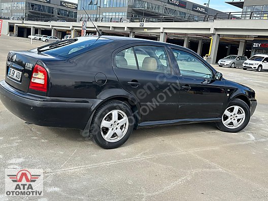 Vasıta / Otomobil / Skoda / Octavia / 1.6 / Elegance