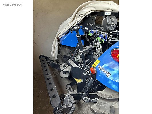 Machinery / Agricultural Machines / Tractors / New Holland / TD4.65B