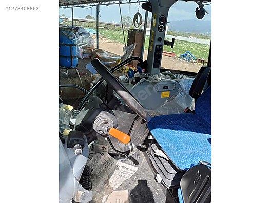 Machinery / Agricultural Machines / Tractors / New Holland / TD5.110