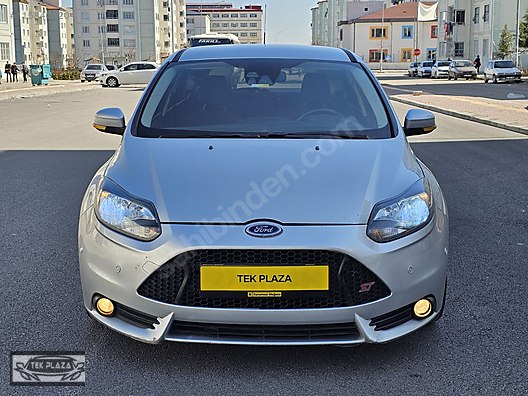 File:2013 Ford Focus Mk3 Titanium 1.0 EcoBoost Turbo 125 PS 92 kW Cockpit  Interieur Innenraum.jpg - Wikipedia