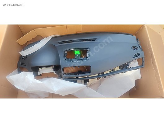 681008496R RENAULT Fluence Megane 3 Göğüs torpido sıfır orijinal 681008496R OEM 681008496R Oto Mavili