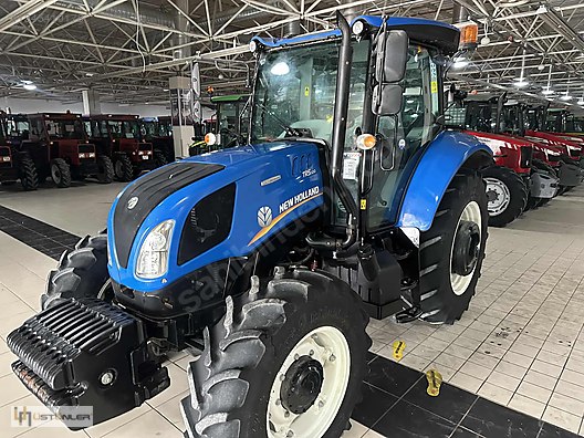 Machinery / Agricultural Machines / Tractors / New Holland / TR5.100