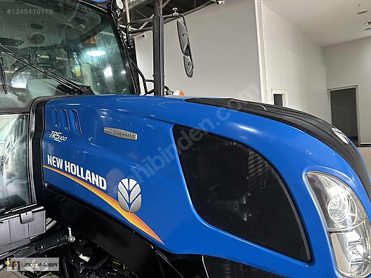 Machinery / Agricultural Machines / Tractors / New Holland / TR5.100