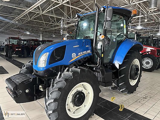Machinery / Agricultural Machines / Tractors / New Holland / TR5.100
