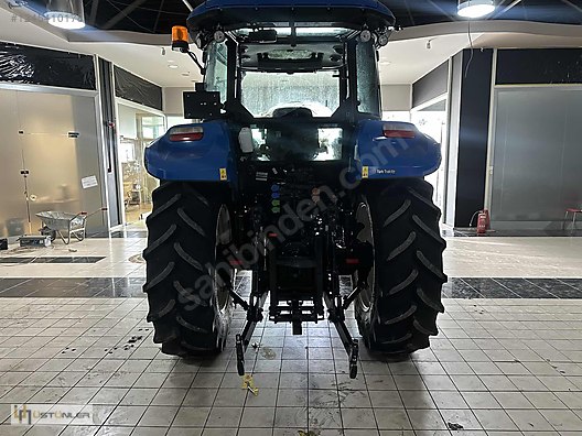 Machinery / Agricultural Machines / Tractors / New Holland / TR5.100