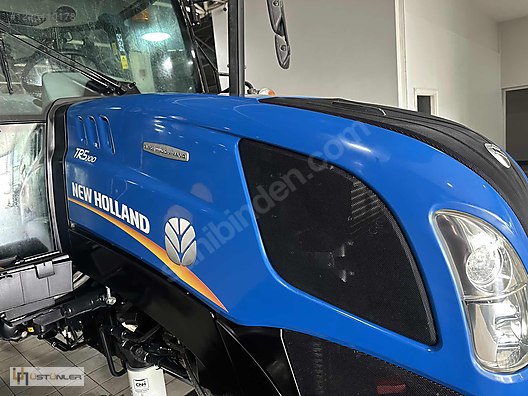 Machinery / Agricultural Machines / Tractors / New Holland / TR5.100
