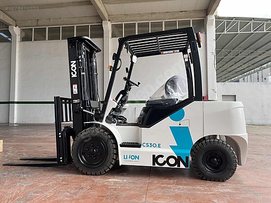 Machinery / Industrial / Carrying & Stacking Equipment / Forklifts / For Sale / Ceylift